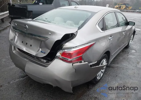 2014 Nissan Altima 2.5 S z USA, uszkodzony, nr VIN 1N4AL3AP3EC277942